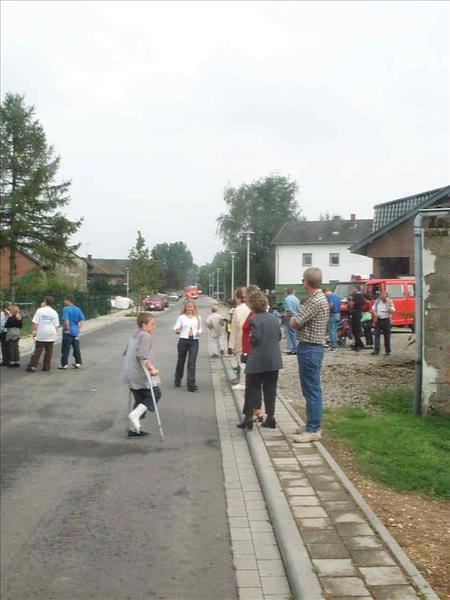 image 002